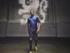 开云APP-极限同步，竞技体育的两种终极形态