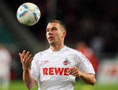 开云体育在线-从拉沃尔杯的冰到法网的火，纳达尔用一场翻盘，定义独一无二的王者归来