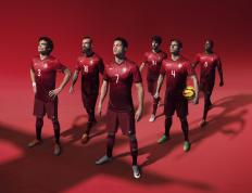 开云体育登录-双重逆境，从赛道到车库的逆袭变奏曲