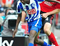 开云体育入口-柏林赫塔客场逆袭，建立领先优势