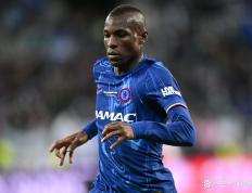 开云体育app-阿斯顿维拉前锋连续破门，实力获得认可