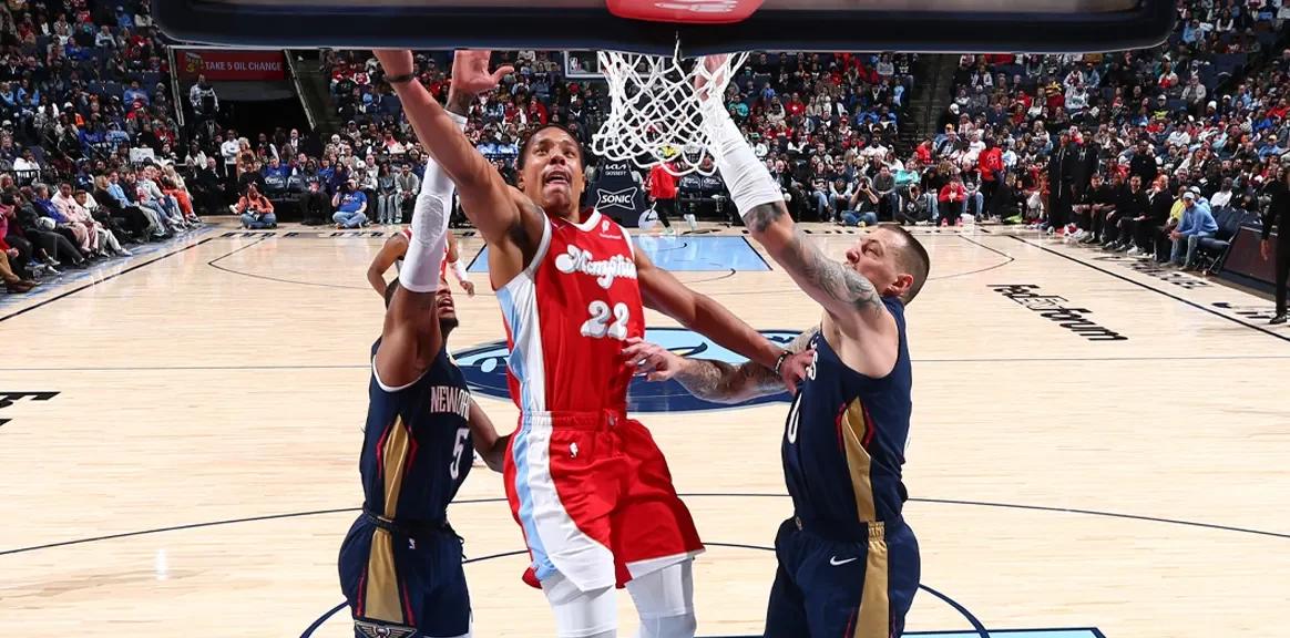 开云官网-灰熊队后卫连续砍下高分，帮助球队取得胜利