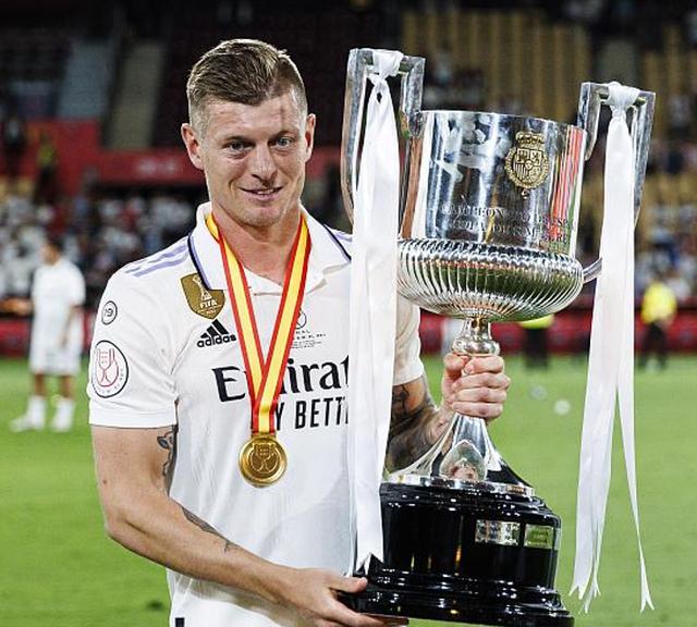 开云平台-铁腰吊威，皇马中场施展神迹的简单介绍