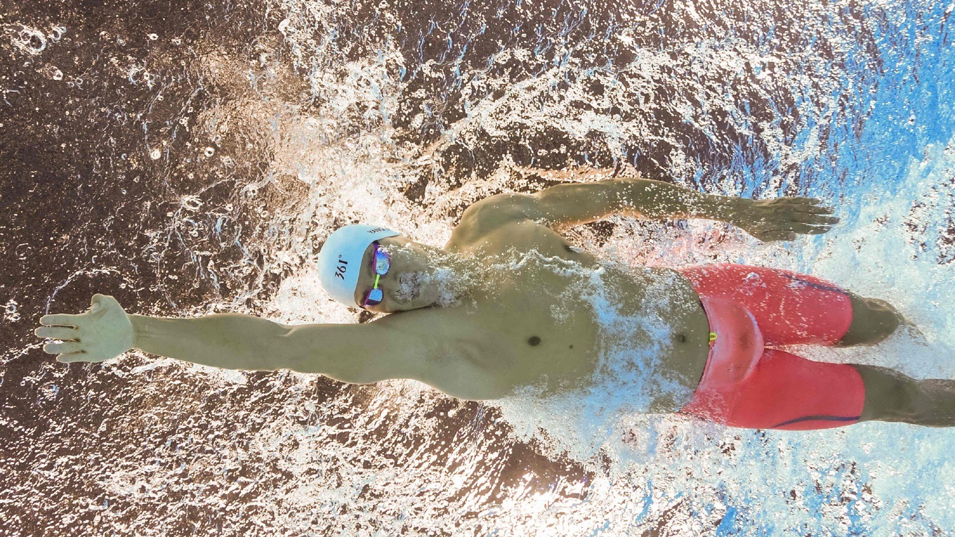 开云官方app入口-红绿之心，当喀麦隆裔马竞之魂法比尼奥，扛起非洲雄狮的脊梁