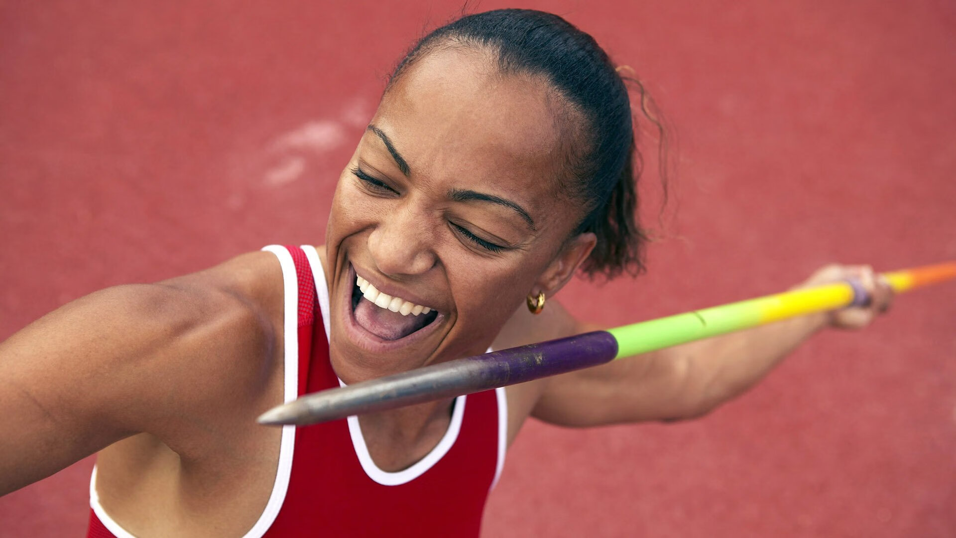 开云体育入口-鏖战银幕，哈斯车队硬撼阿斯顿马丁，勒克莱尔惊艳全场